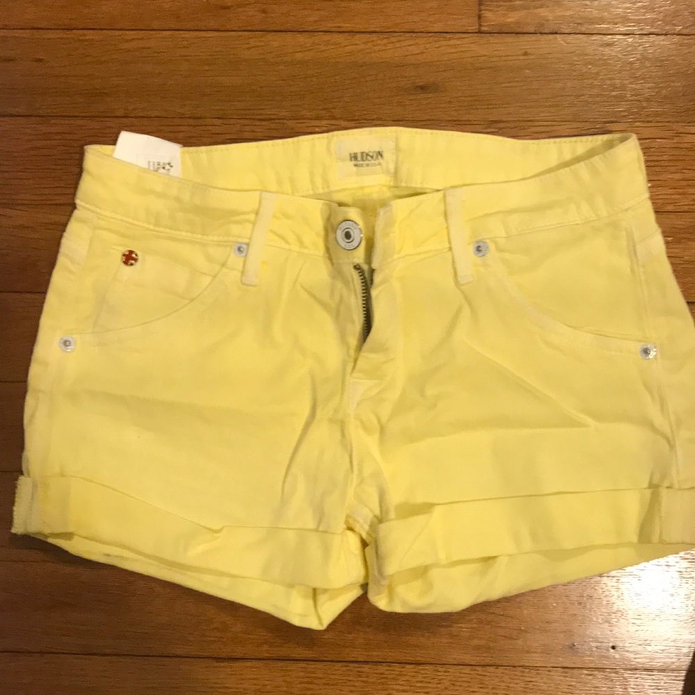 Hudson cuff shorts !!